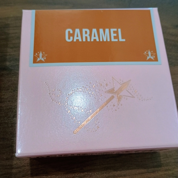 Skin Realist Foundation - And Caramel Settings Power - Picture 7 of 7